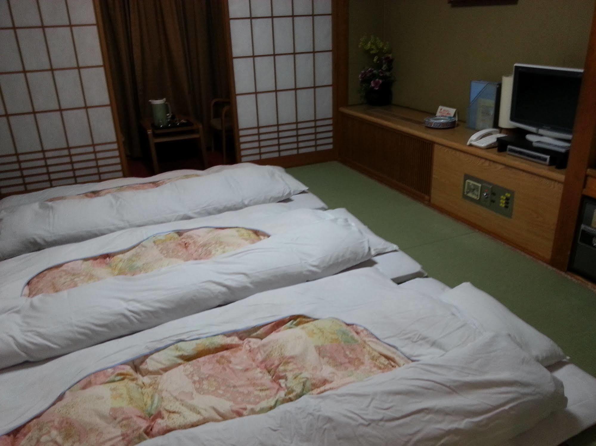 เรียวกังคาเนะโยชิ 2*